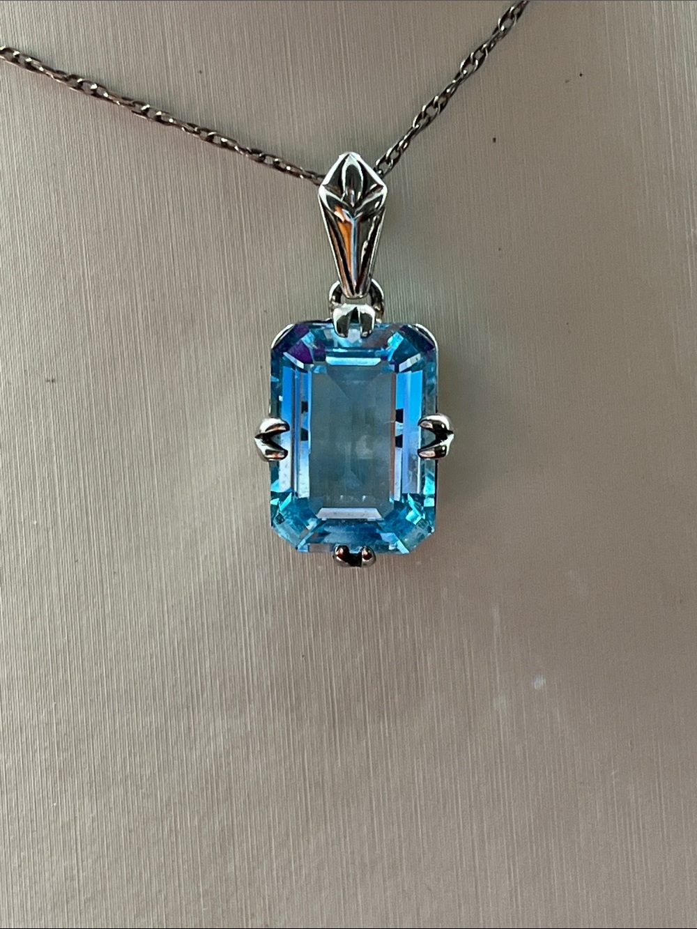 Emerald cut Blue Topaz Sterling Silver vintage 20 inch necklace